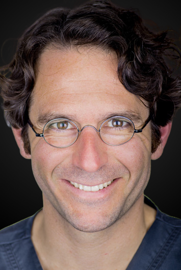 Dr. Víctor Marco Cambra